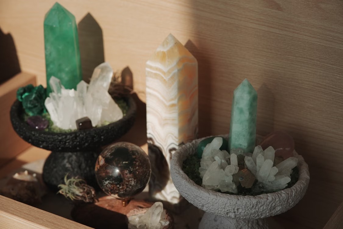 5 Best Crystals for Anxiety and Stress Relief And How to Use Them Daily