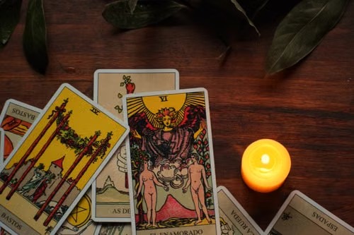 How to Cleanse and Charge Your Tarot Deck Complete Guide for Beginners
