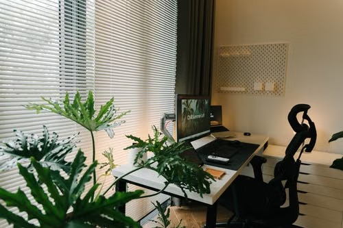 Before and After A Vastu Consultation That Changed a Struggling Home Office